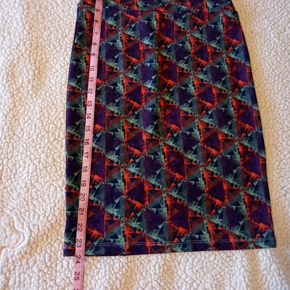 - Lula Roe Skirt - Picture 5 of 8